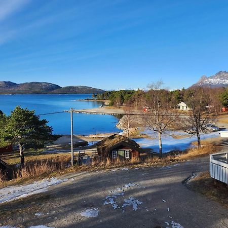 Ulvsvag Gjestgiveri Og Fjordcamping As Екстер'єр фото